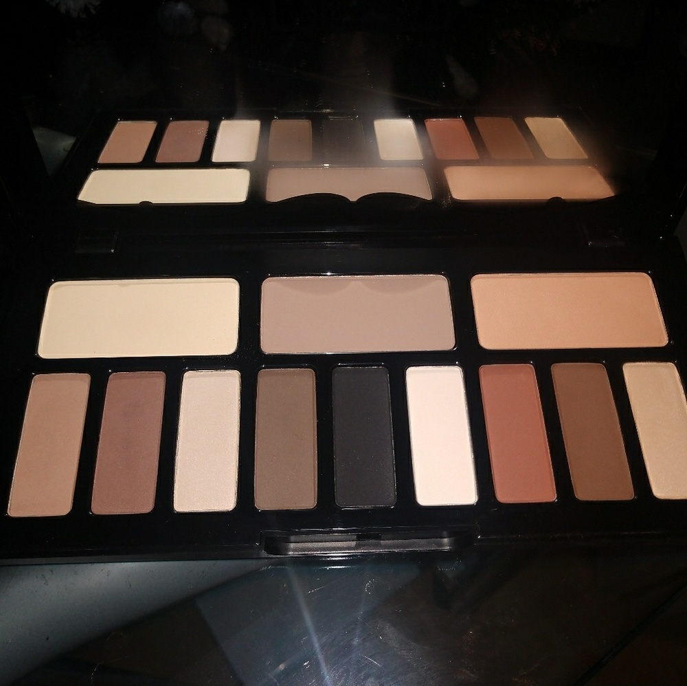 KVD Shade & Light Eye Palette
